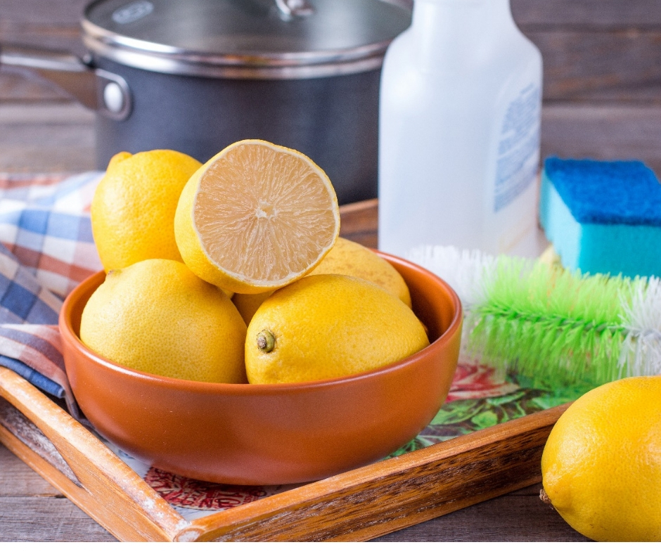 Aroma Scents Naturals - Using lemons to help the body